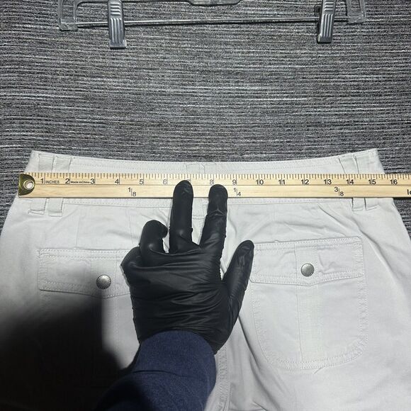 Sugar Reef Shorts Women's Size 8 Beige Pockets - Picture 13 of 14